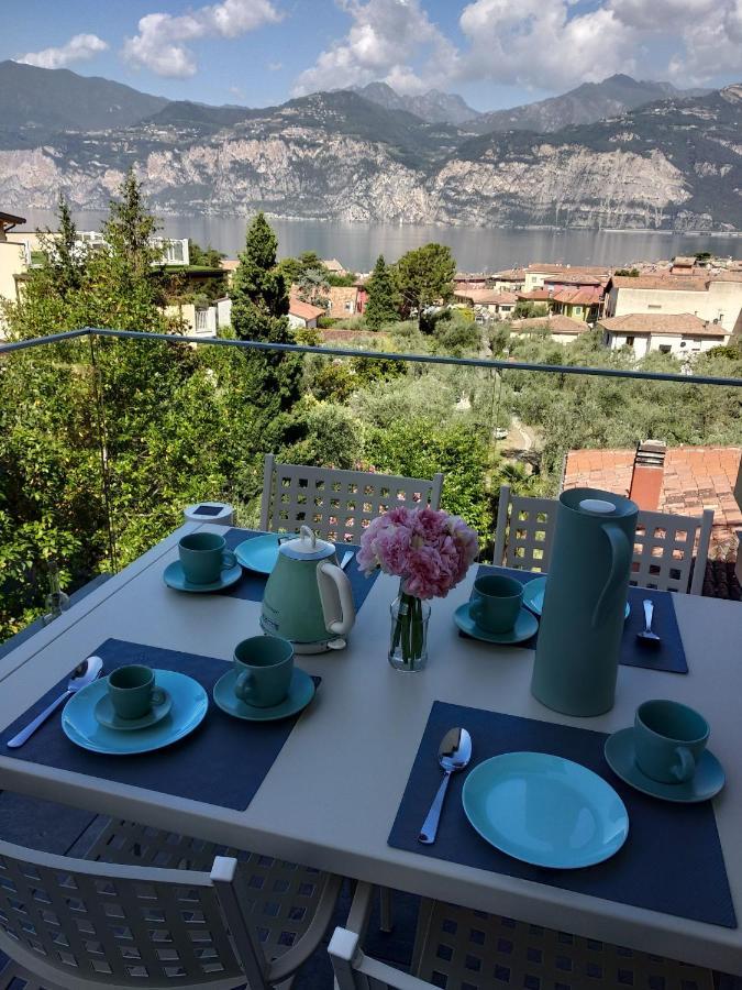 Blue Sky Apartment *