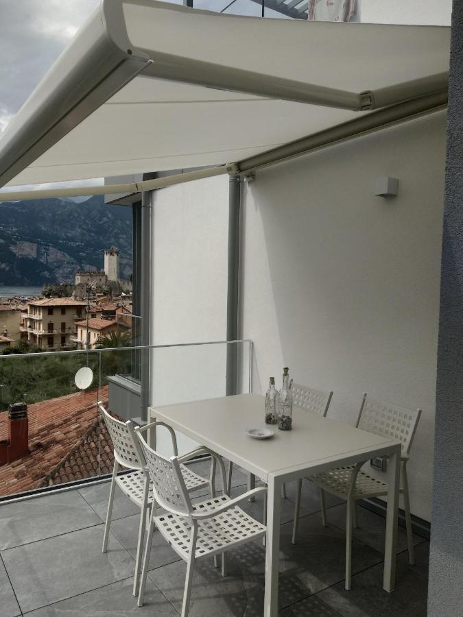 Blue Sky Apartment