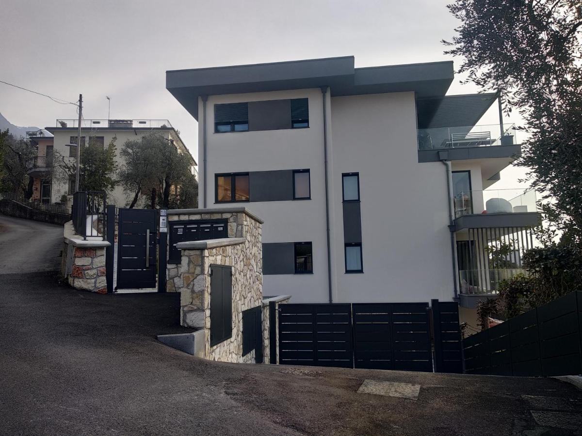 Blue Sky Apartment